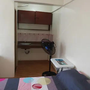 Budget Studio Unit In Makati Guest house